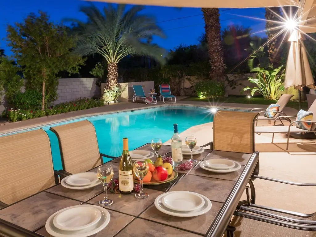 Willa Reeves Garden House By Acme House Company Palm Springs